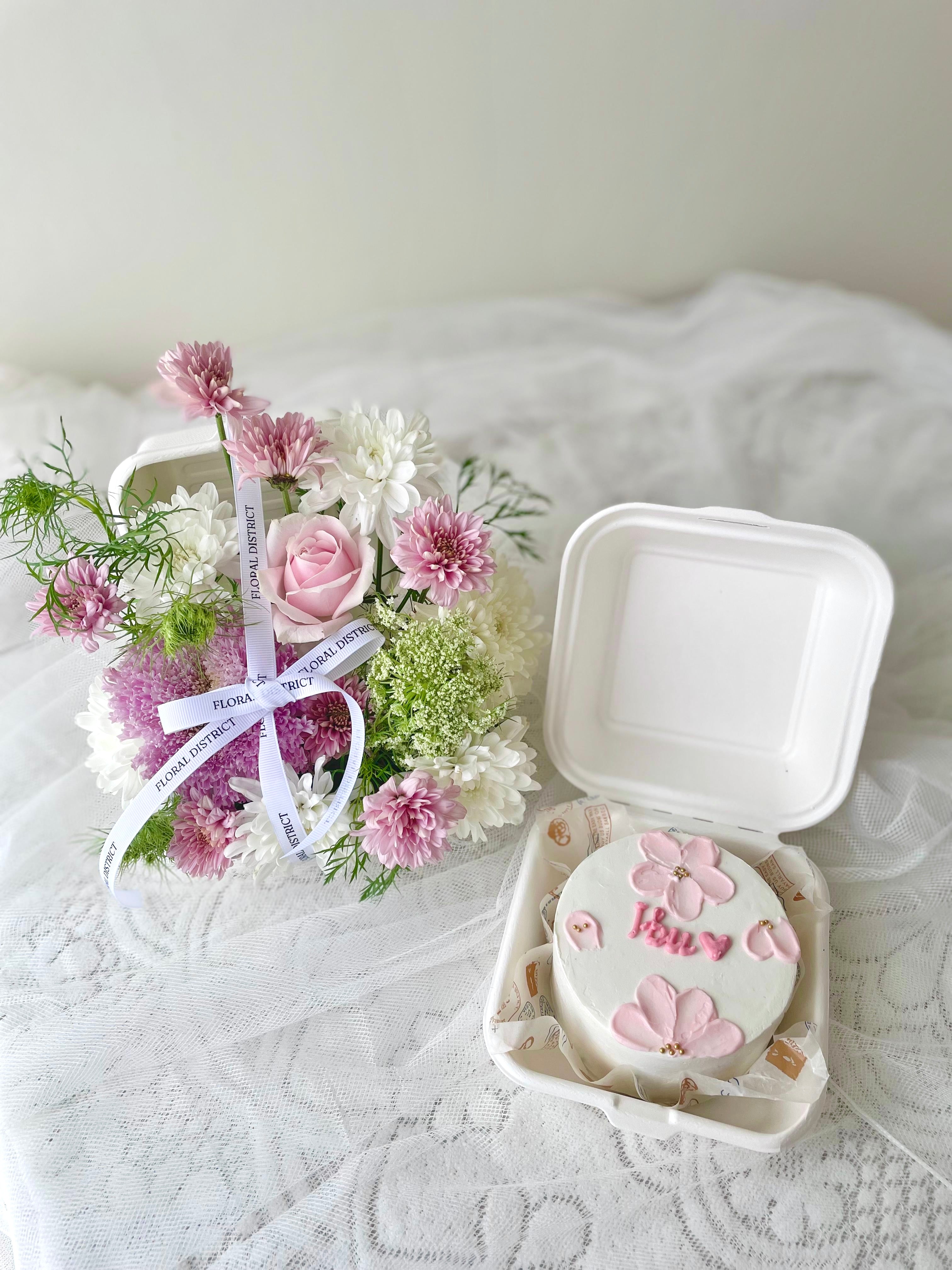 Bento Flower & Cake