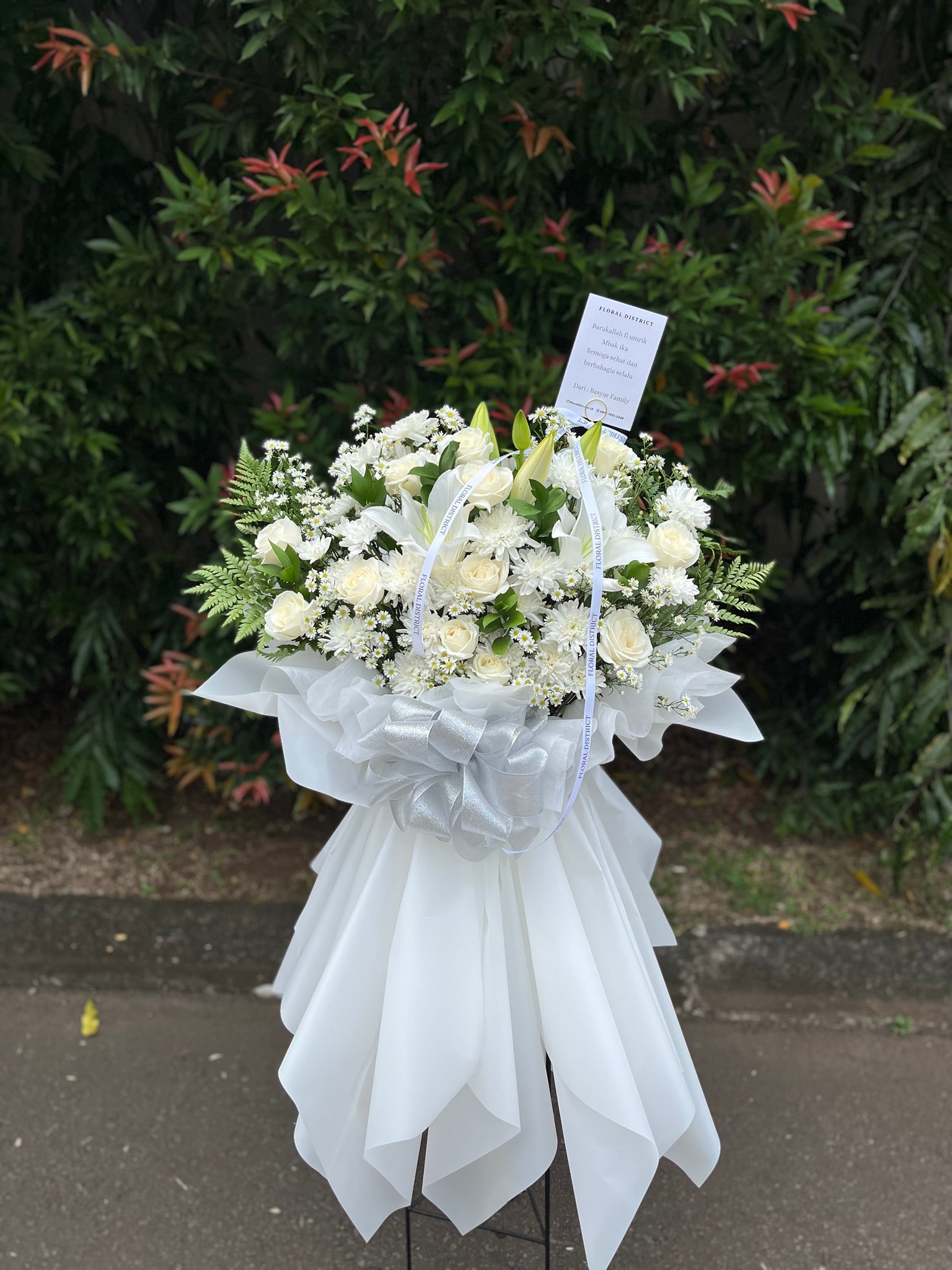 White Symphony Standing Flower