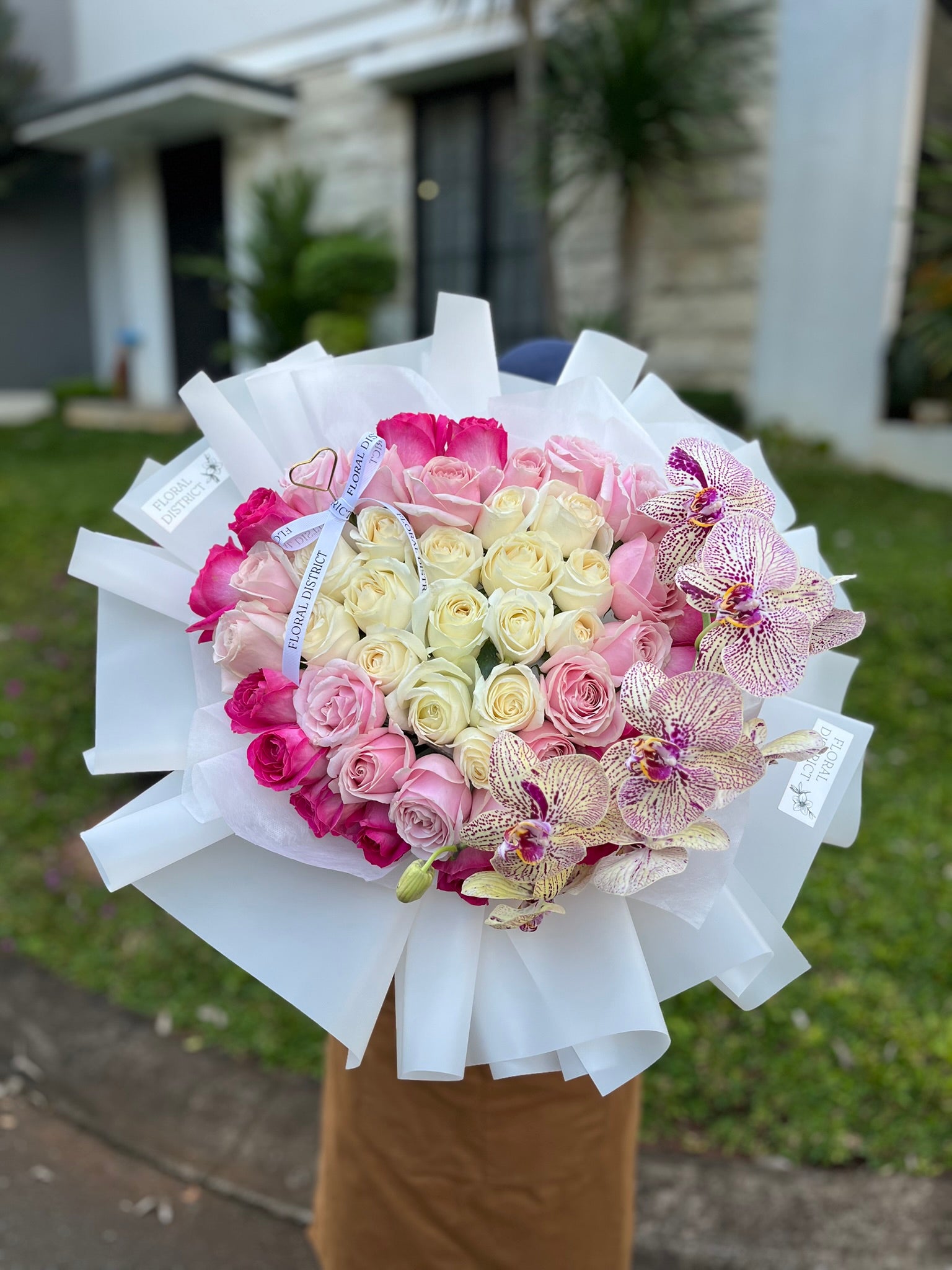 La Vie En Rose Bouquet