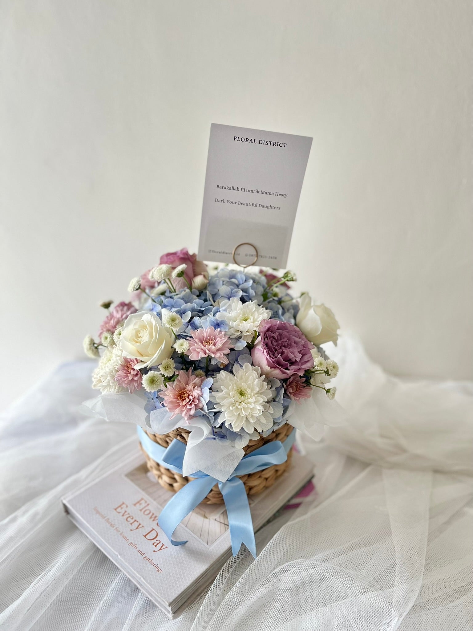 Hy Rose Basket