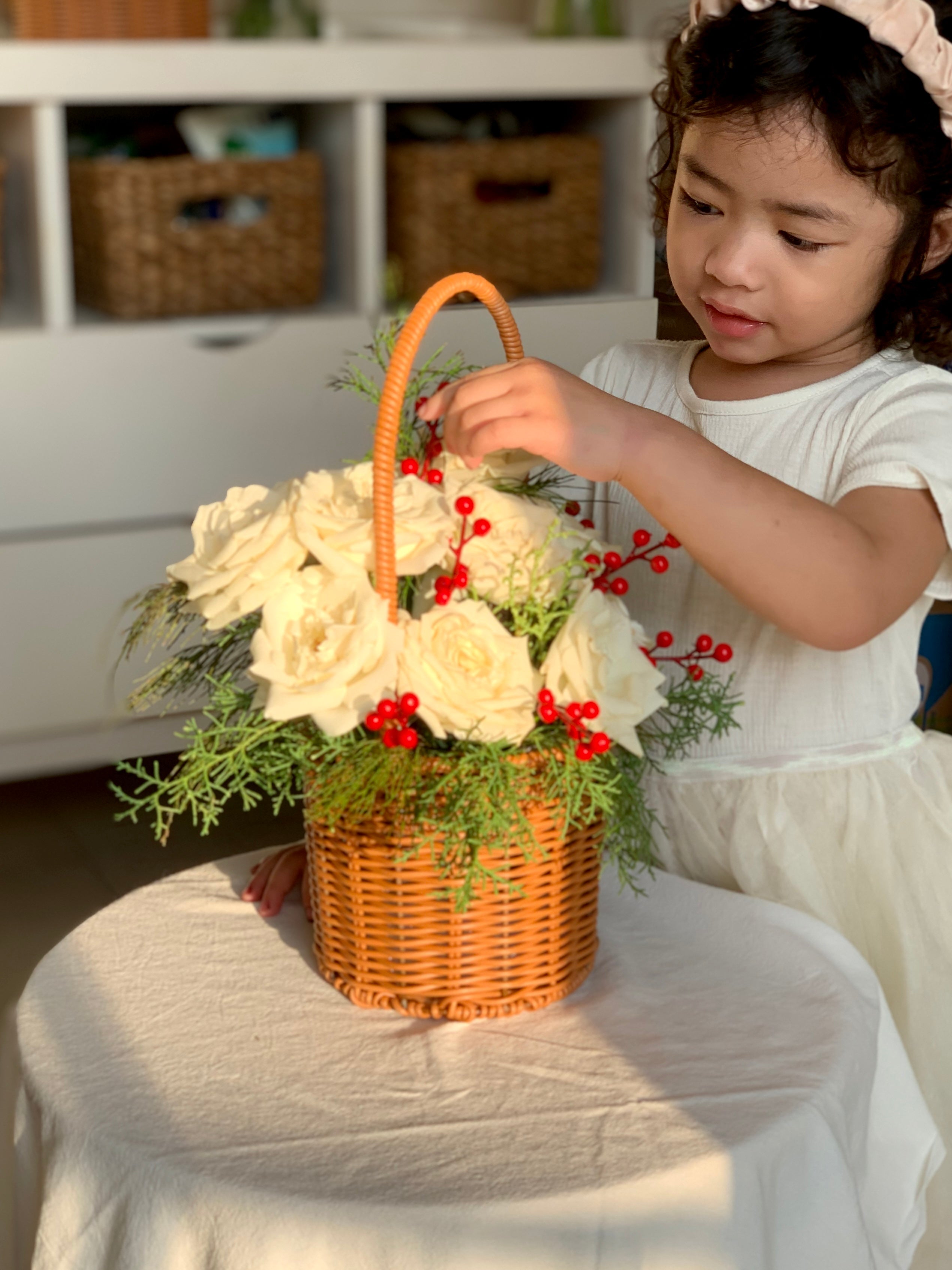 Snowberry Basket